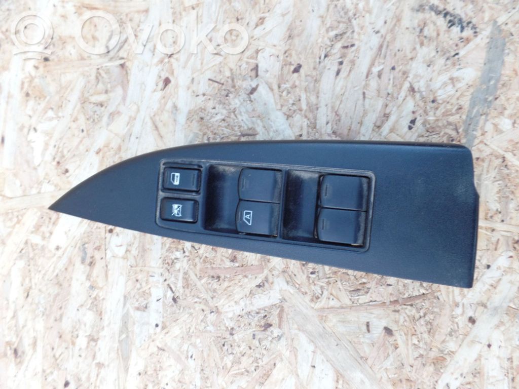 Electric window control switch   94263AJ030,157525