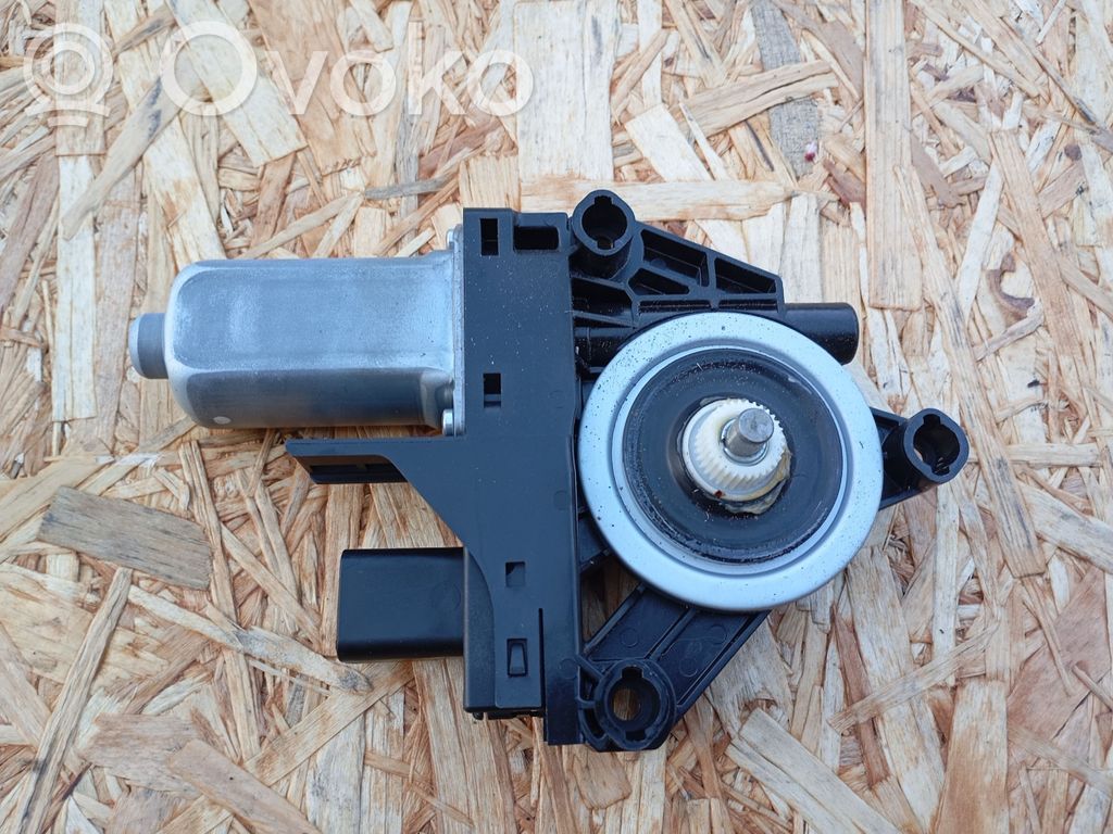 Fiat Freemont Motor del regulador de la ventanilla de la puerta delantera 
