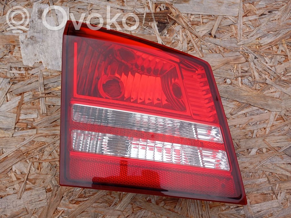 Dodge Journey Takaluukun takavalot 
