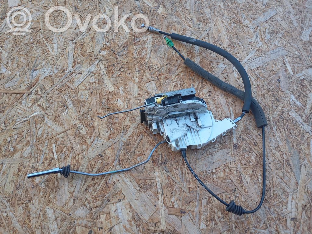 Fiat Freemont Etuoven lukko 