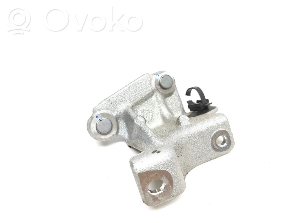 Renault Captur Engine mounting bracket 