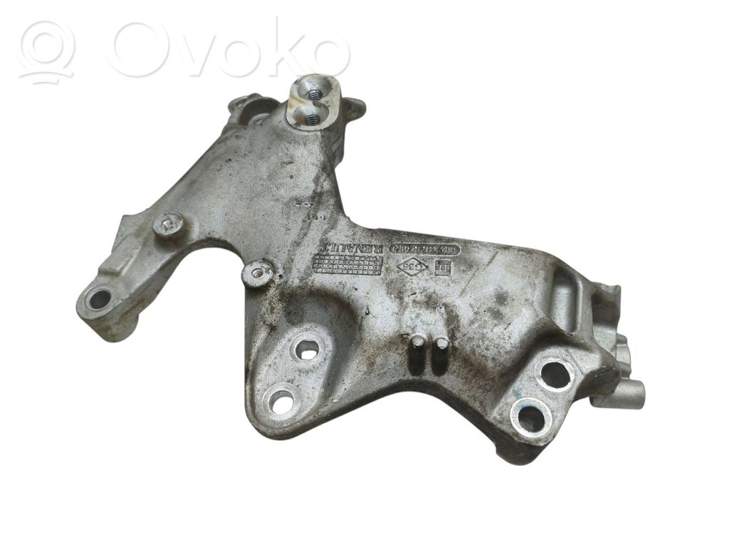 Engine mounting bracket   112318640R