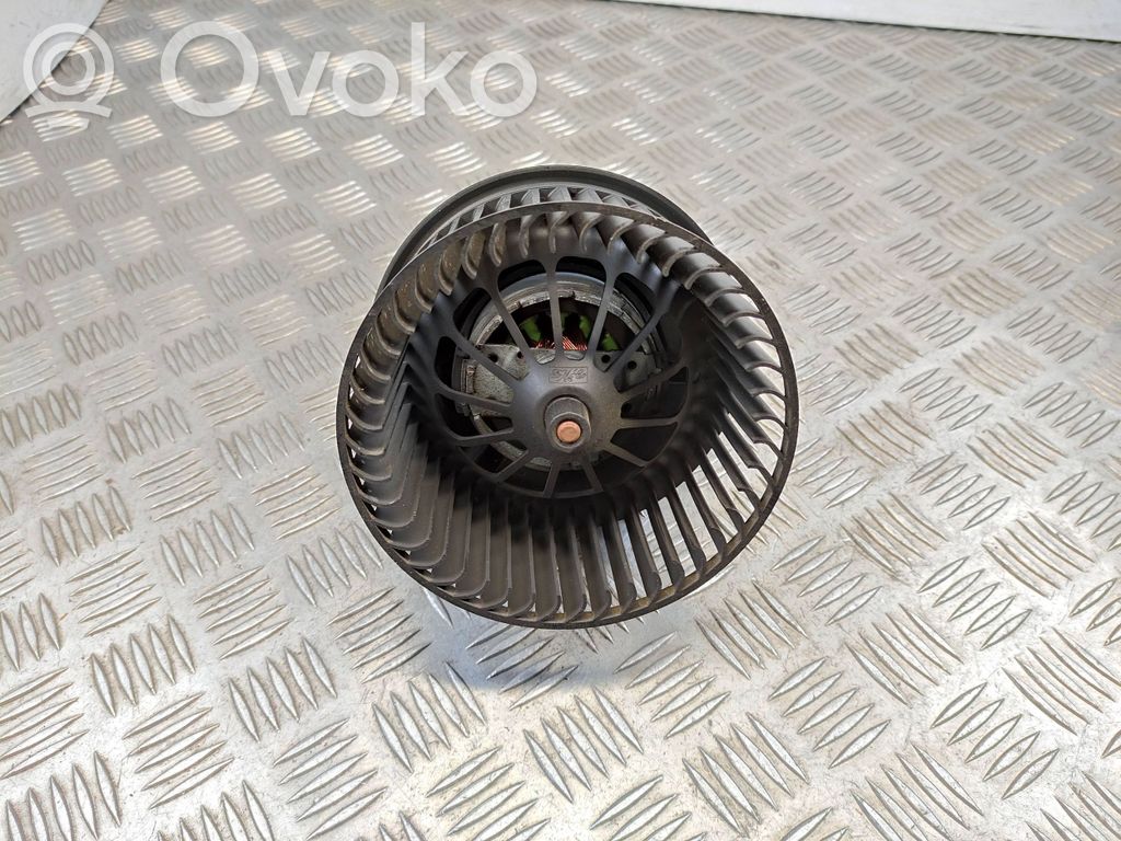 Ford Kuga I Pečiuko ventiliatorius/ putikas 