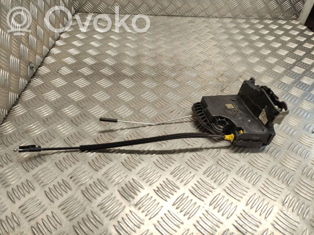 Zamek drzwi tylnych   3035077,C3039073,915C3039073