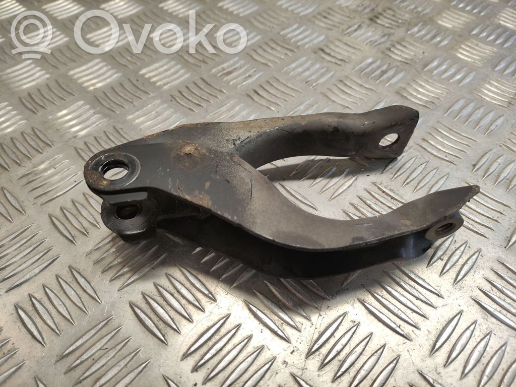 Opel Astra K Gearbox mounting bracket 