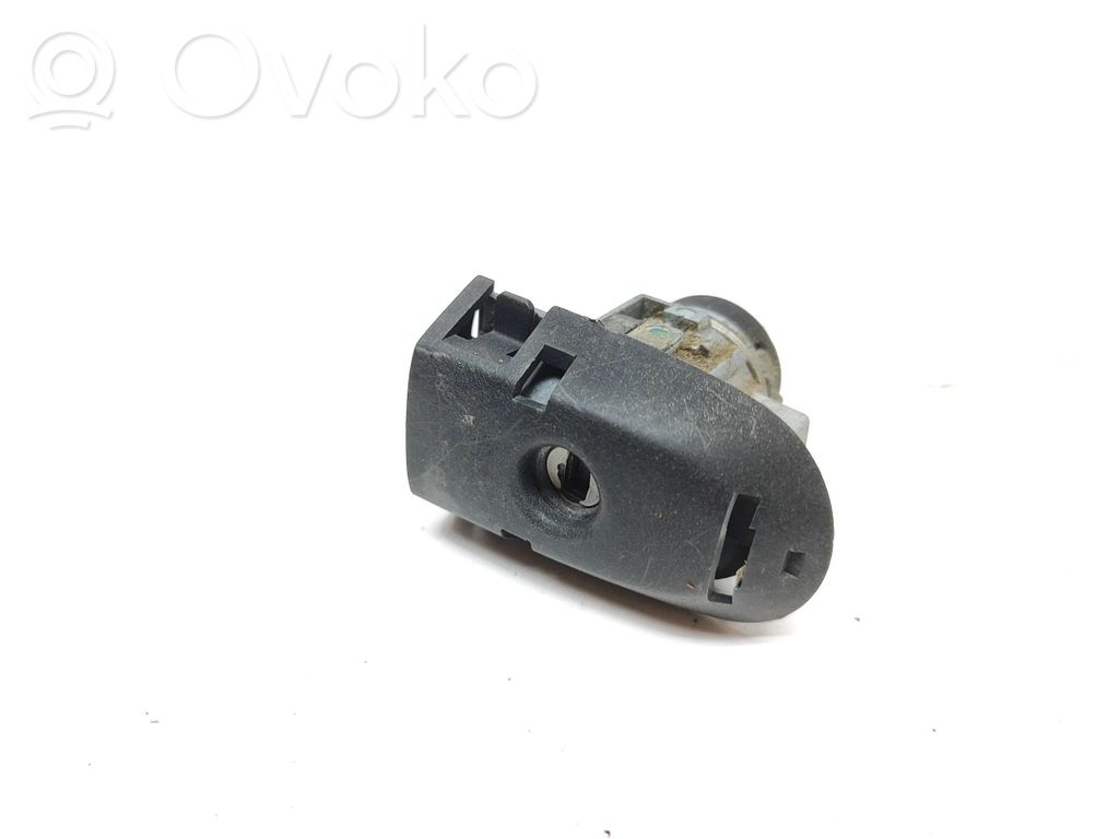 Jaguar XF X250 Front door lock (next to the handle) 