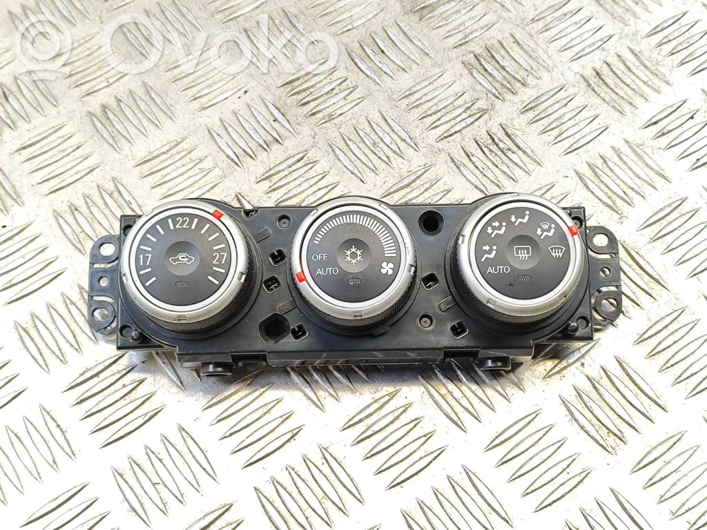 Mitsubishi Outlander Climate control unit 
