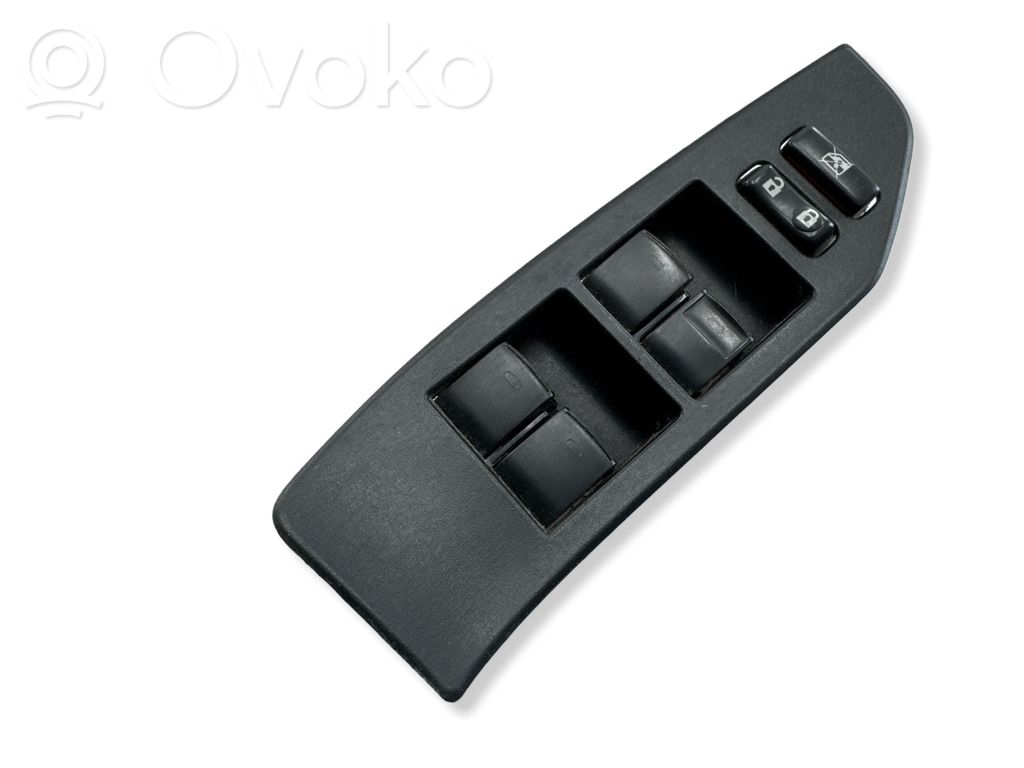 Przyciski szyb   840400F070,2111141049526,30170829