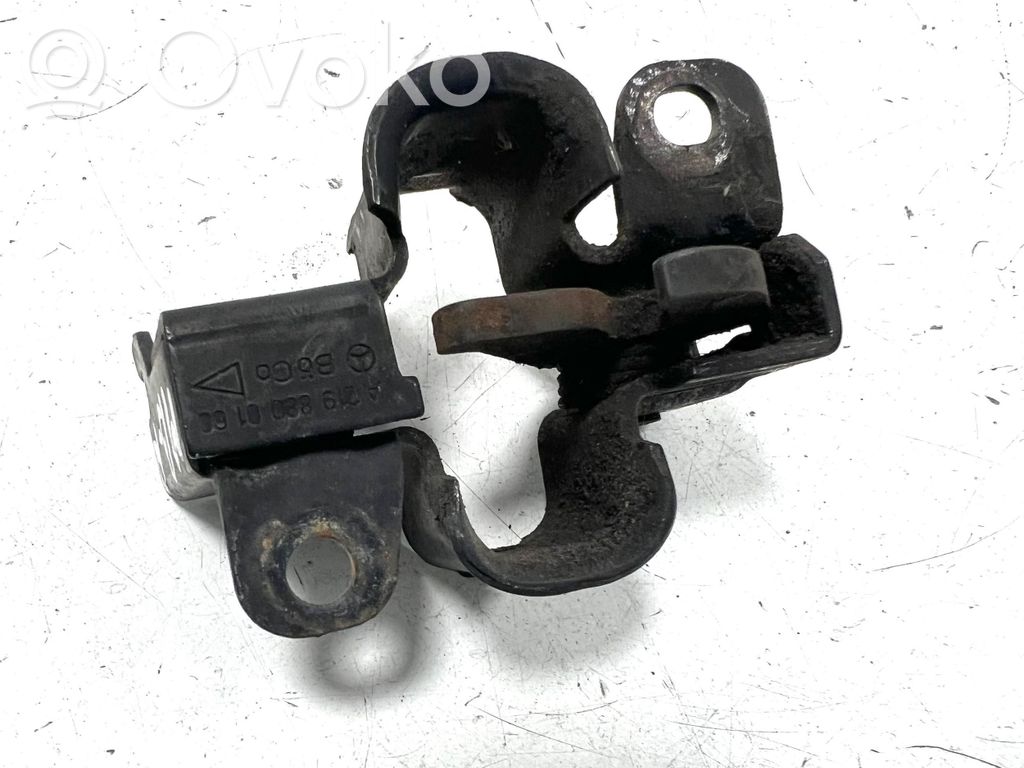 Mercedes-Benz R W251 Dzinēja pārsega slēdzene 