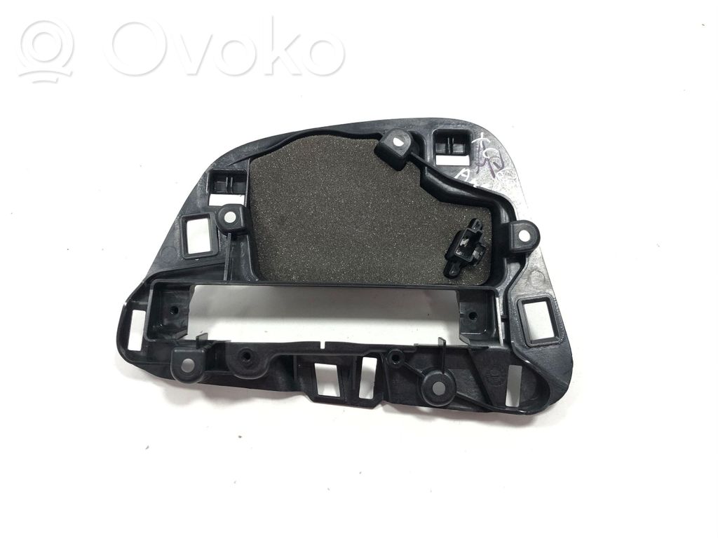 Volvo XC60 Dash center speaker frame 