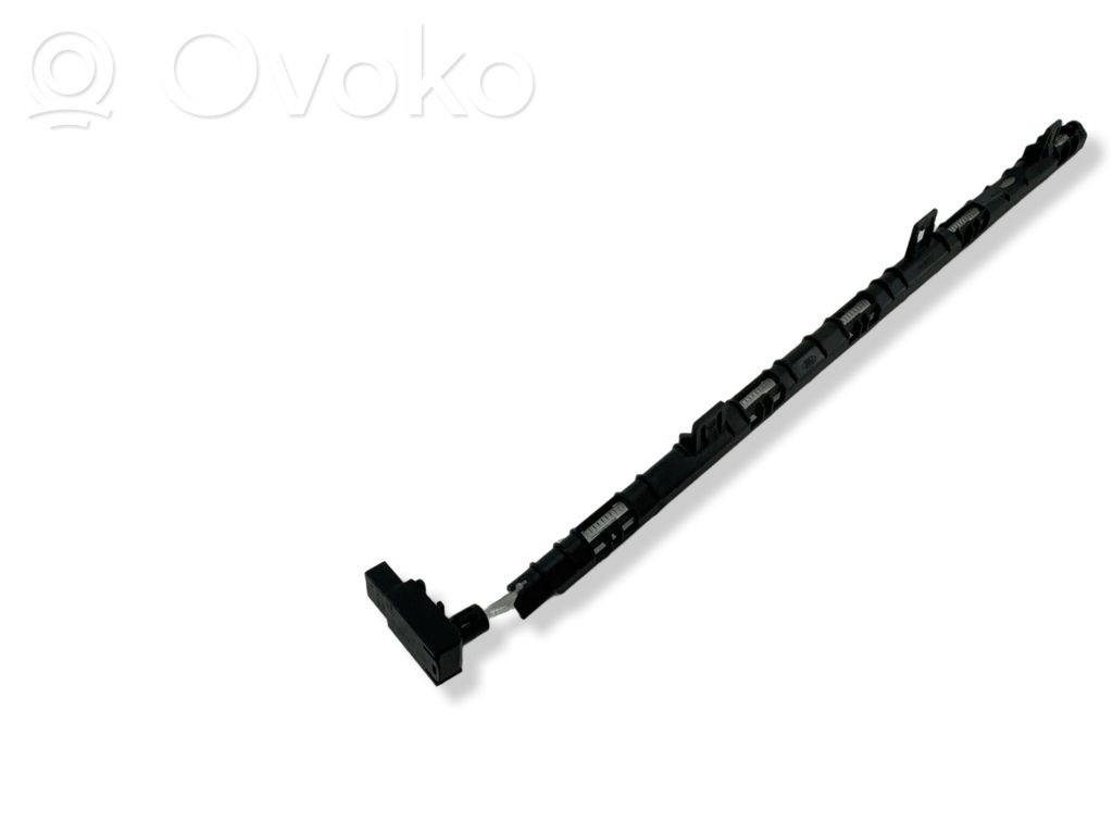 Daiktadėžės žibintas   AM5113E700CC,27022012