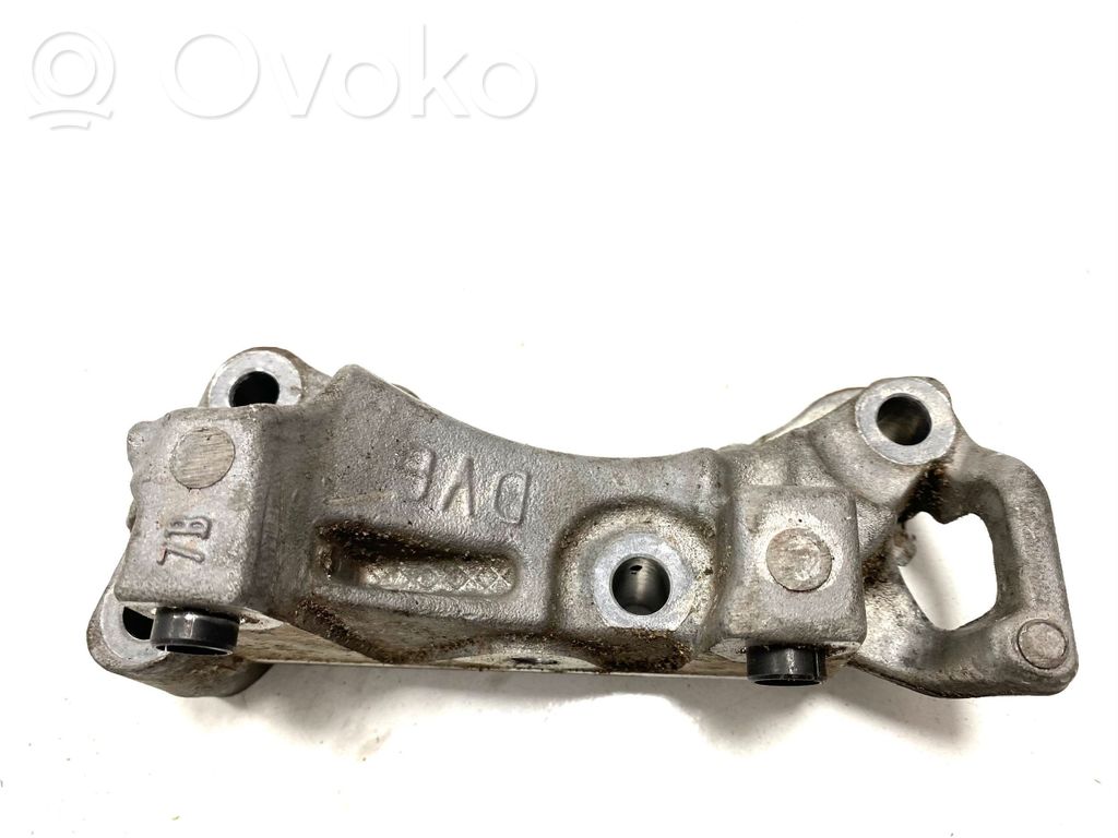 Citroen C4 II Engine mounting bracket 