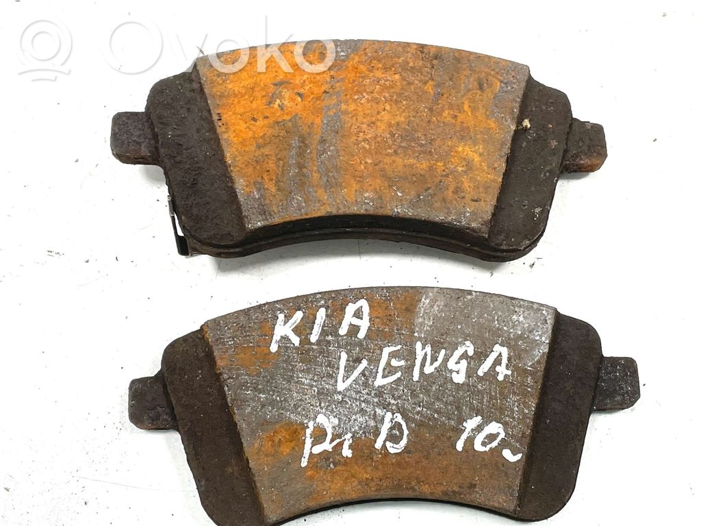 Klocki hamulcowe przednie   18565964,32339688PIK,FER42563