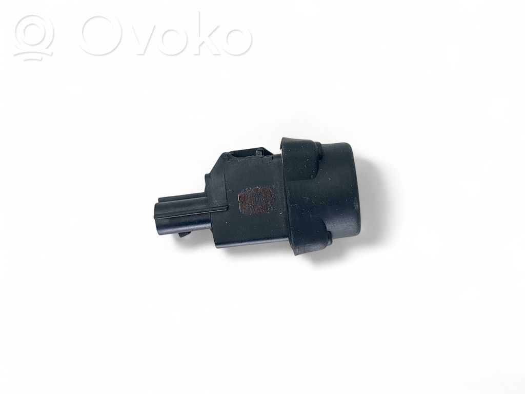Jaguar X-Type Fuel cut-off switch 