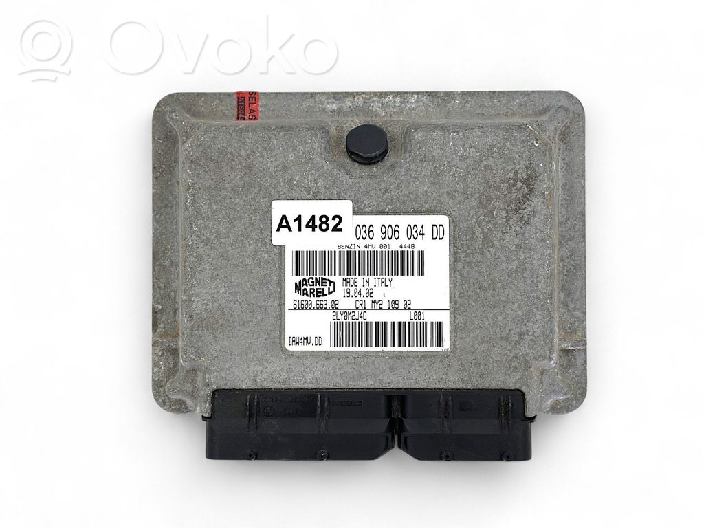 Volkswagen Polo Engine control unit/module 