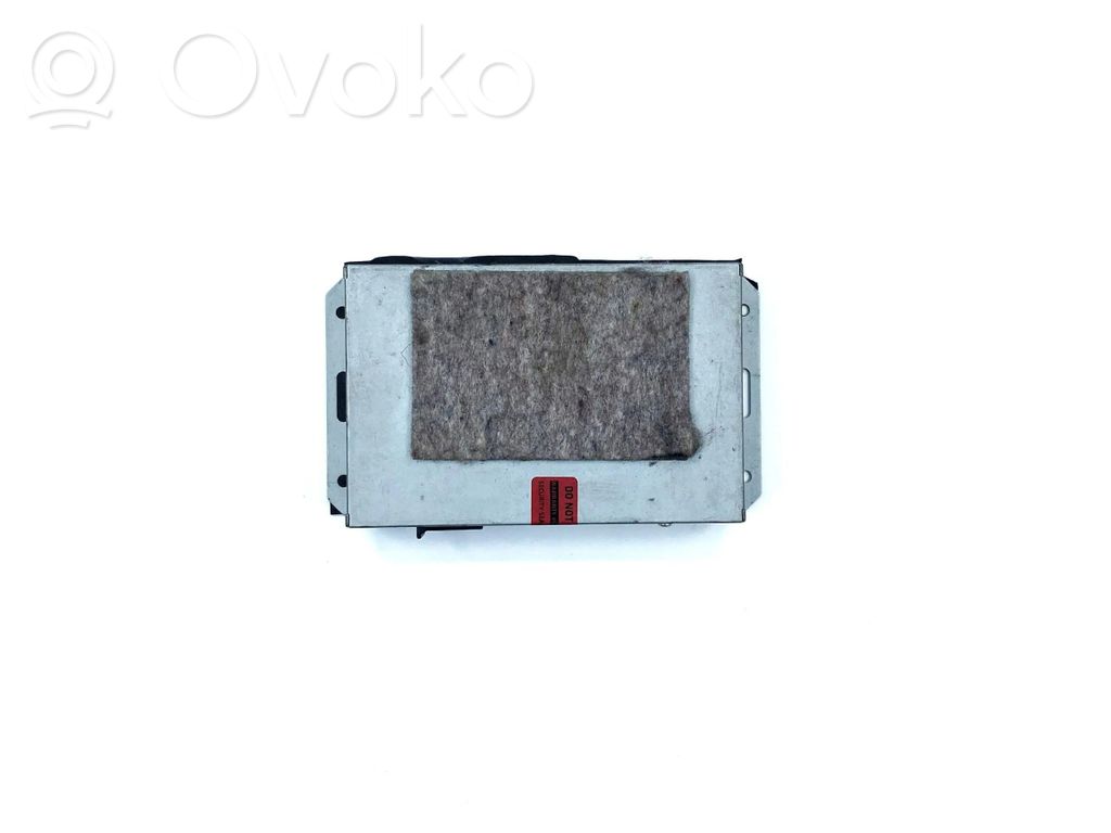 BMW 5 E60 E61 iPod connector socket 