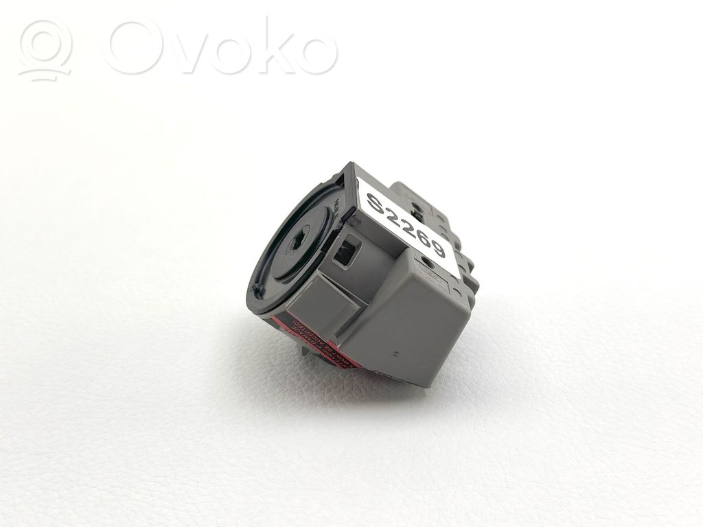 Užvedimo spynelės kontaktai   98AB11572BG
