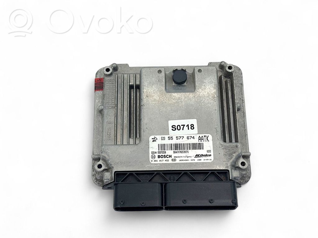 Opel Insignia A Engine control unit/module 