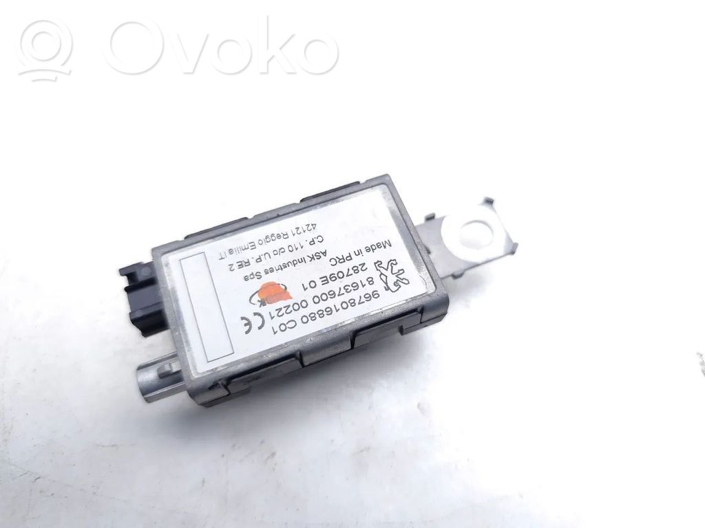 Peugeot 2008 II Antenos stiprintuvas 