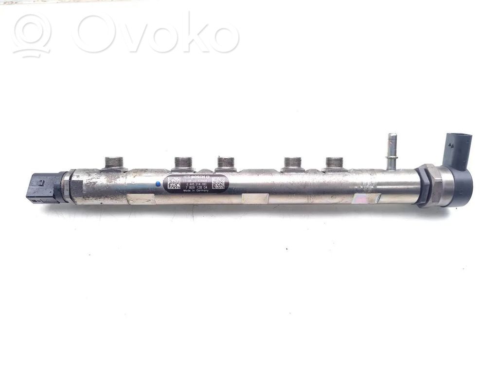 BMW 5 F10 F11 Degvielas maģistrālā caurule 