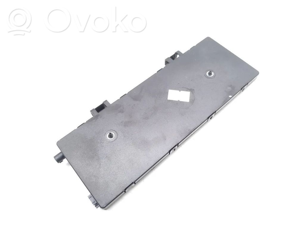 BMW X3 F25 Aerial antenna amplifier 