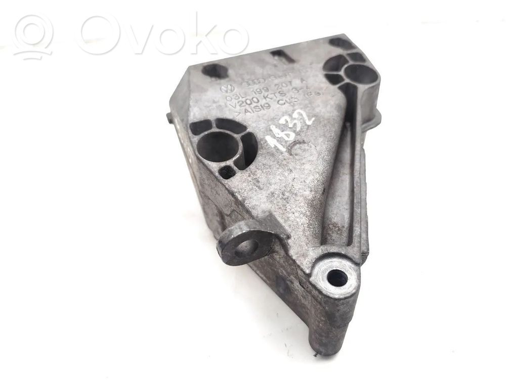 Seat Ibiza IV (6J,6P) Engine mounting bracket 