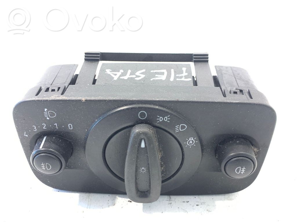 Ford Fiesta Interruptor de luz 