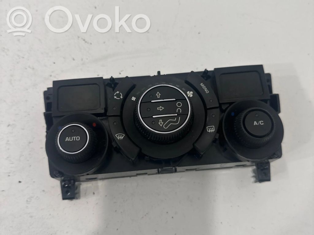 Peugeot 308 SW  Climate control unit 