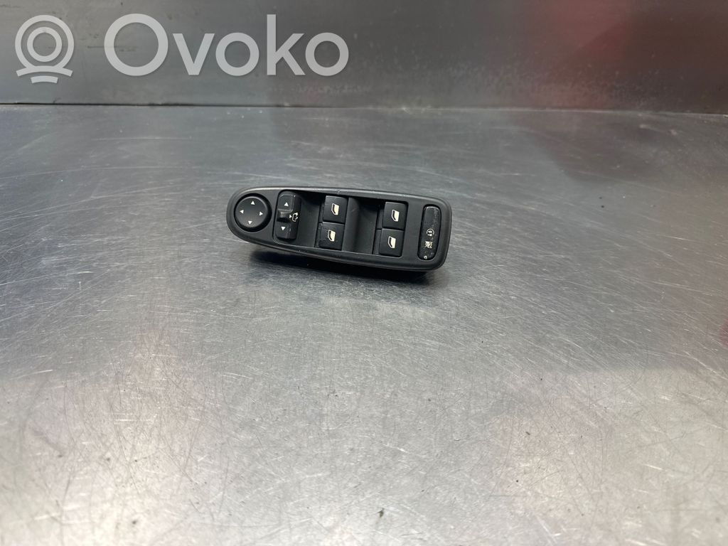 Citroen C4 Grand Picasso Sähkötoimisen ikkunan ohjauskytkin 