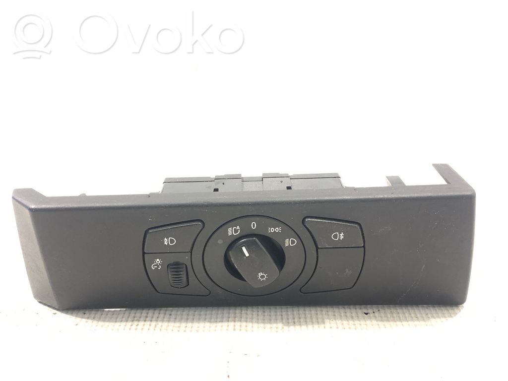 BMW 5 E60 E61 Lukturu slēdzis 