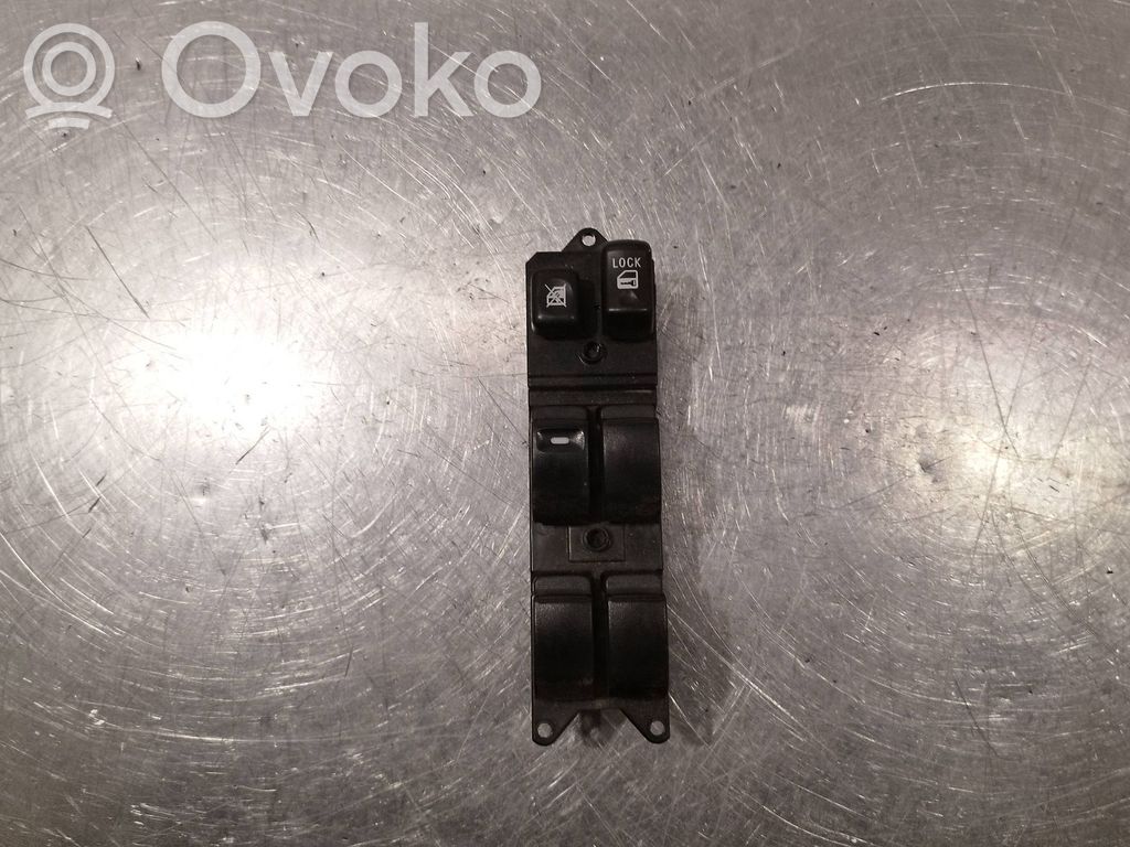 Mitsubishi Outlander Electric window control switch 
