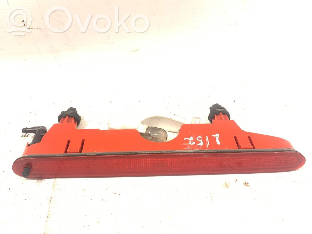 Citroen Berlingo Trzecie światło stop 