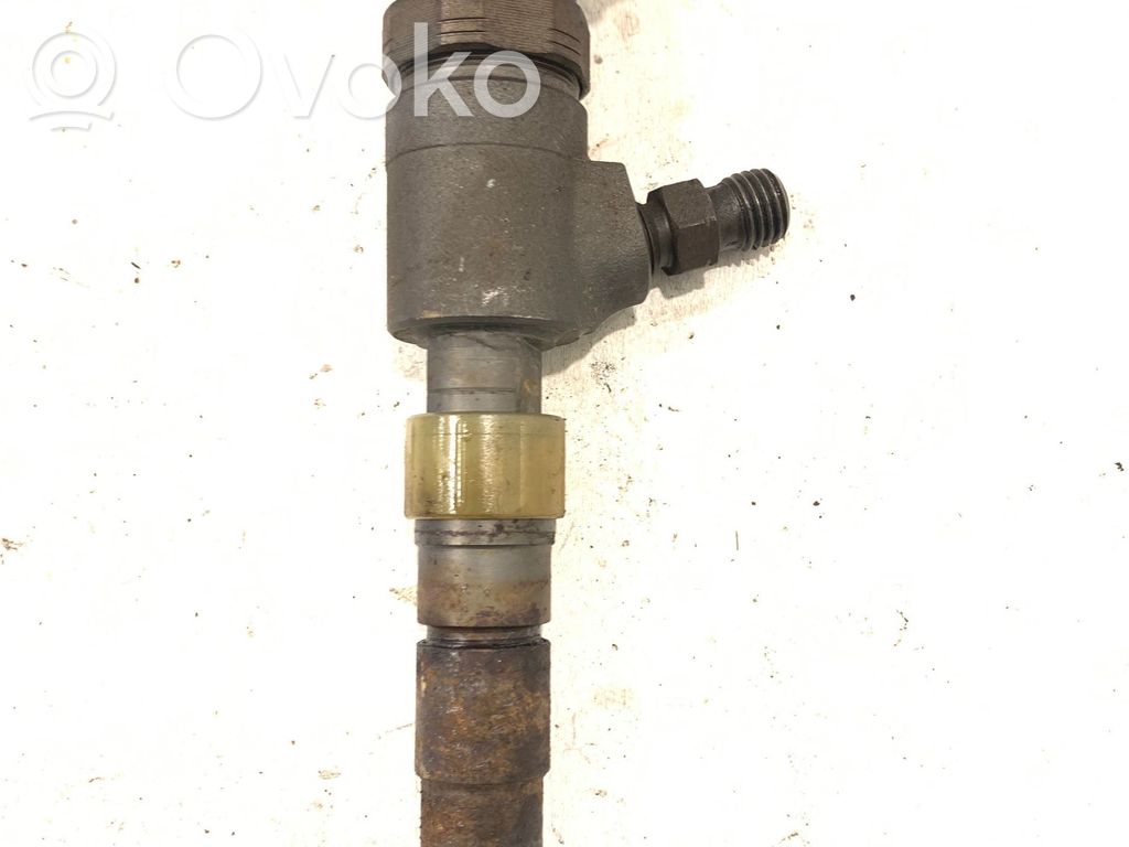 Peugeot 208 I Fuel injector 