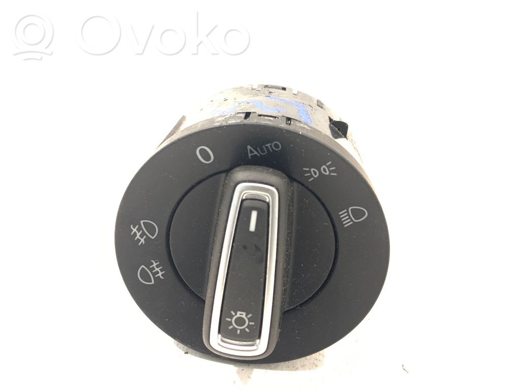 Volkswagen Polo V 6R Light switch 