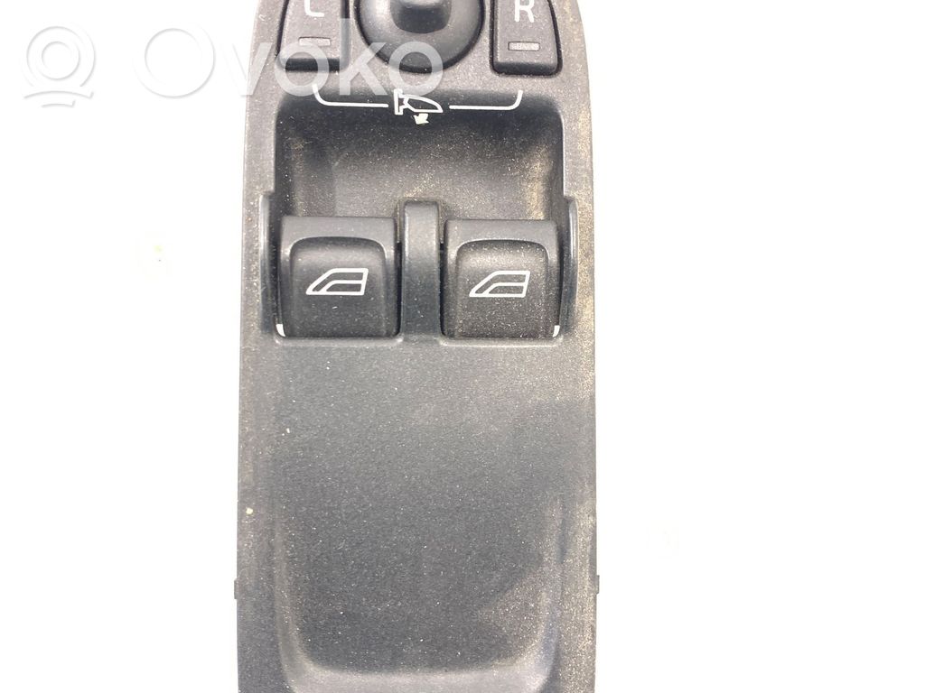 Volvo C30 Electric window control switch 