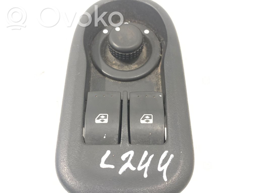 Renault Kangoo II Electric window control switch 