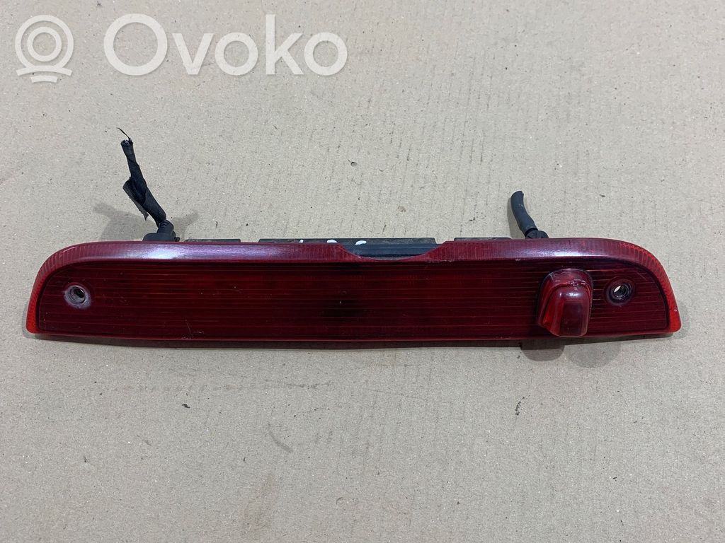 Jeep Patriot Papildomas stop žibintas 