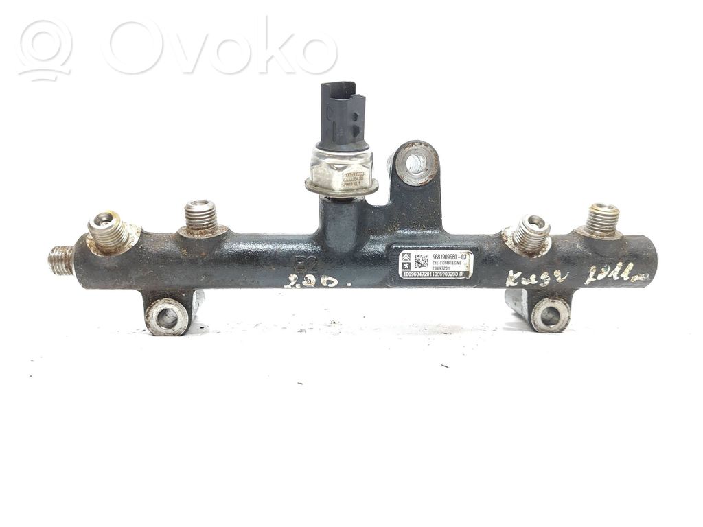 Ford Kuga II Fuel main line pipe 