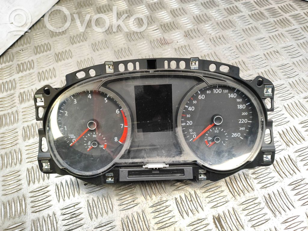 Volkswagen Golf VII Nopeusmittari (mittaristo)