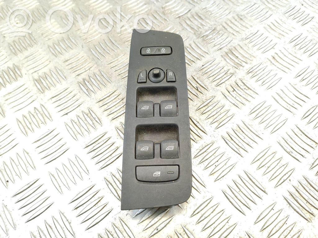 Volvo V40 Electric window control switch 