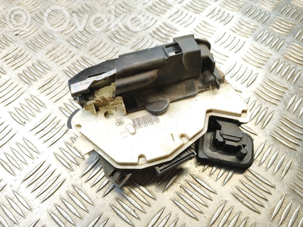 Volkswagen Golf VII Takaoven lukko 
