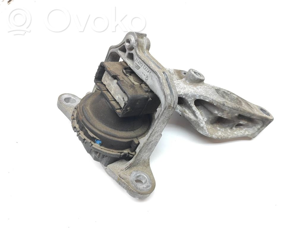 Renault Trafic III (X82) Engine mount bracket 