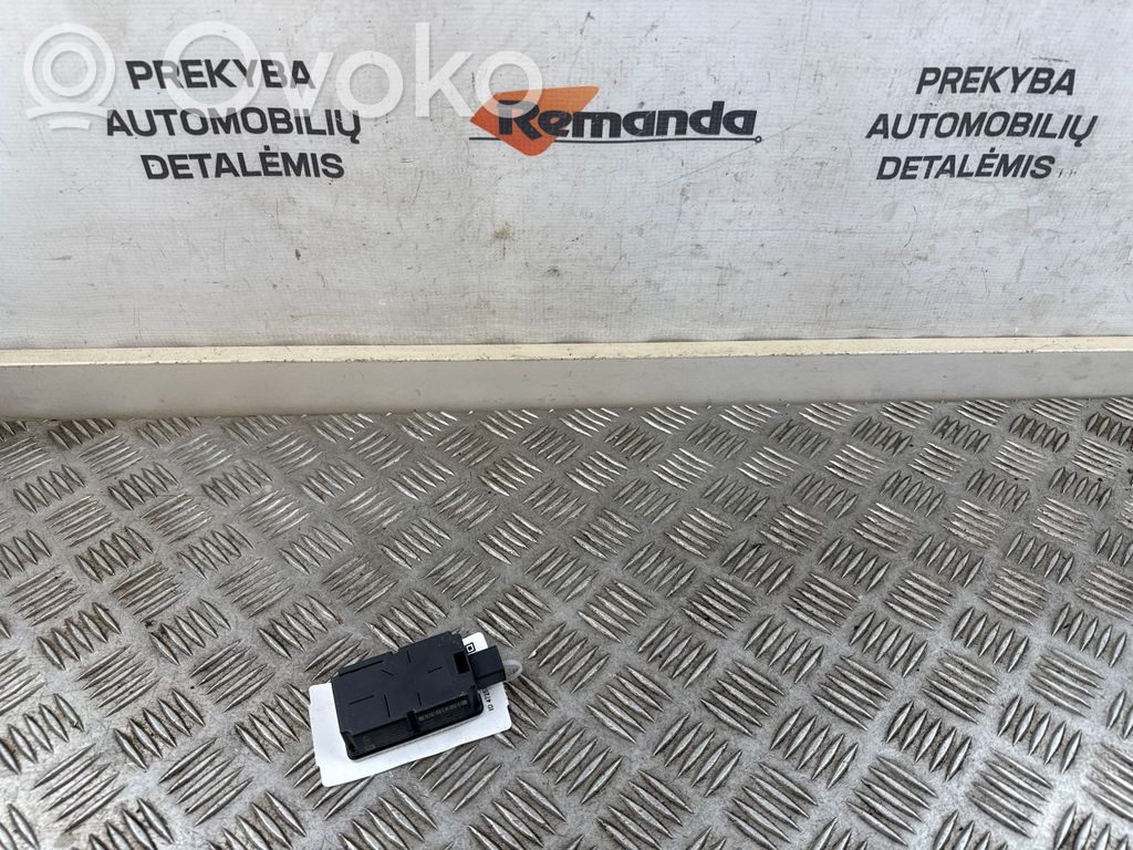 Volvo V70 Door central lock control unit/module 