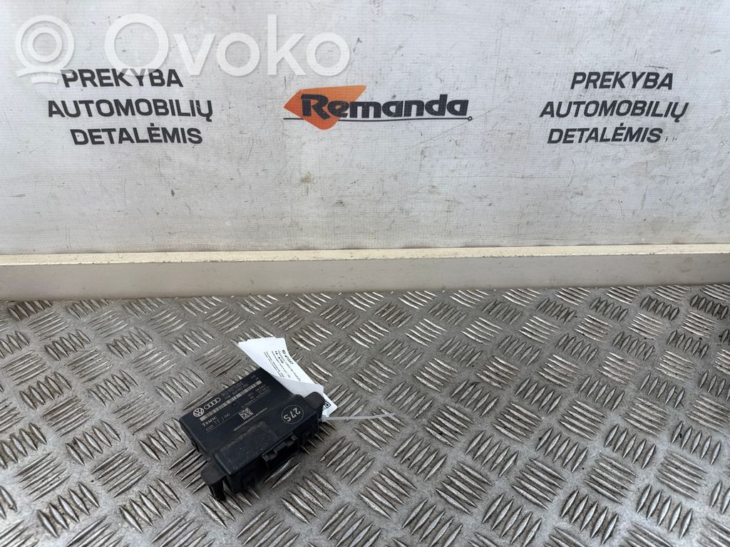 Volkswagen Golf V Gateway control module 