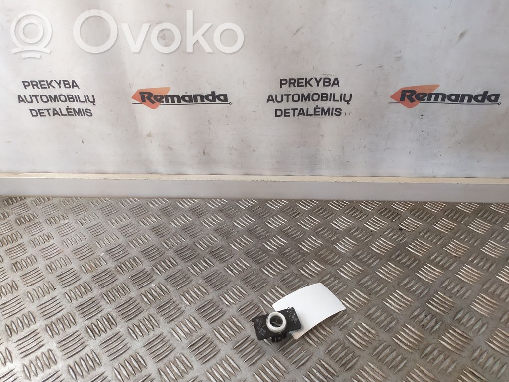Uchwyt przedniego czujnika parkowania PDC   KV6T15K873BAW,KV6T15K873BAW