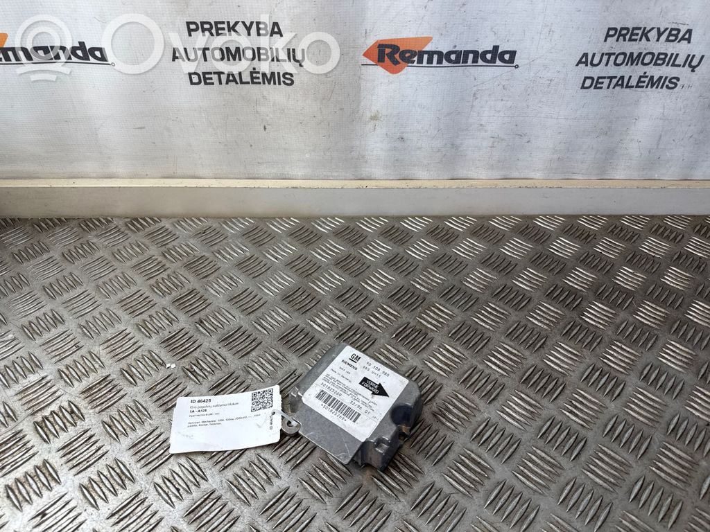 Opel Vectra B Airbag control unit/module 