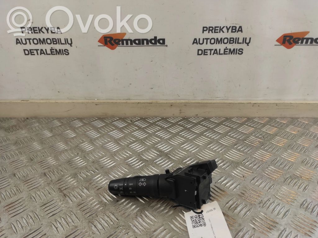 Nissan Primera Manetă semnalizator 