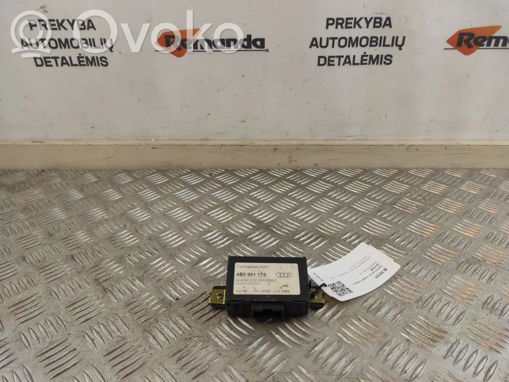 Audi A3 S3 8L Alarm control unit/module 