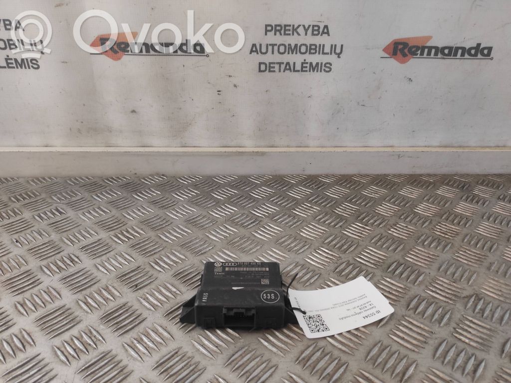 Audi A5 8T 8F Gateway control module 
