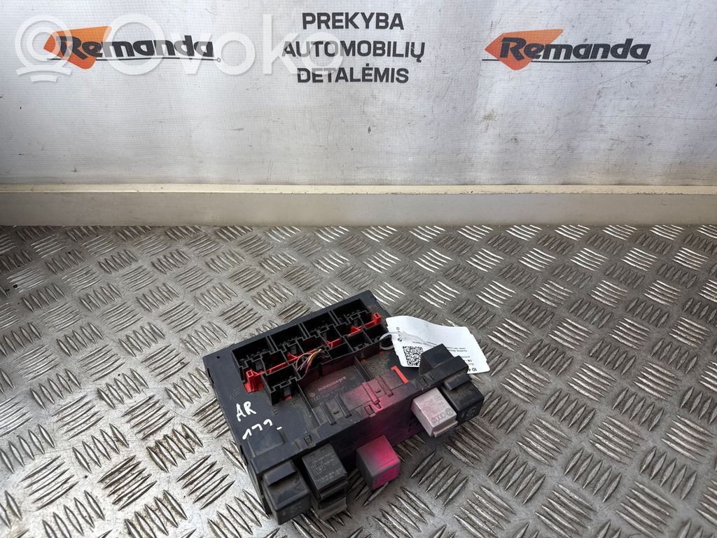 Volkswagen PASSAT B6 Modul confort 